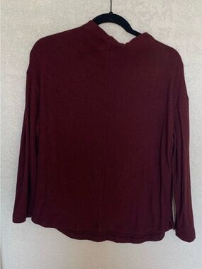 Old Navy Maroon Crewneck Knit Sweater